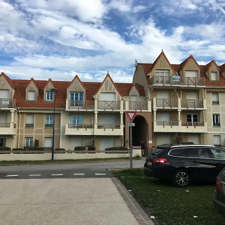 Au Gre Du Vent Camiers